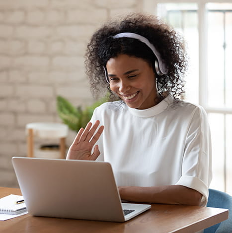 woman in attending viirtual call