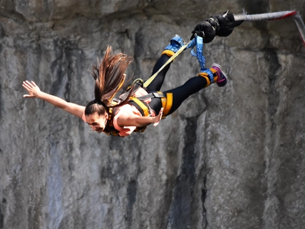 Bungee jumps, extreme and fun sport.