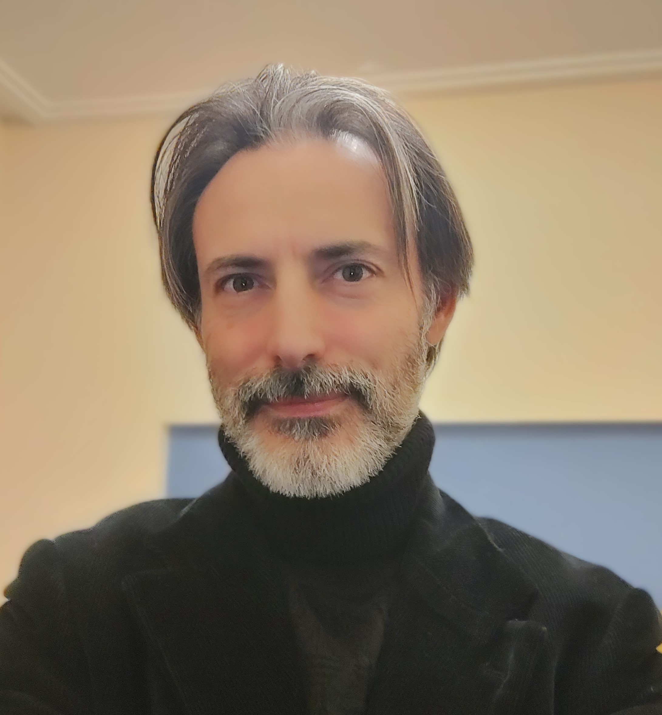 Author_Mario Ognissanti