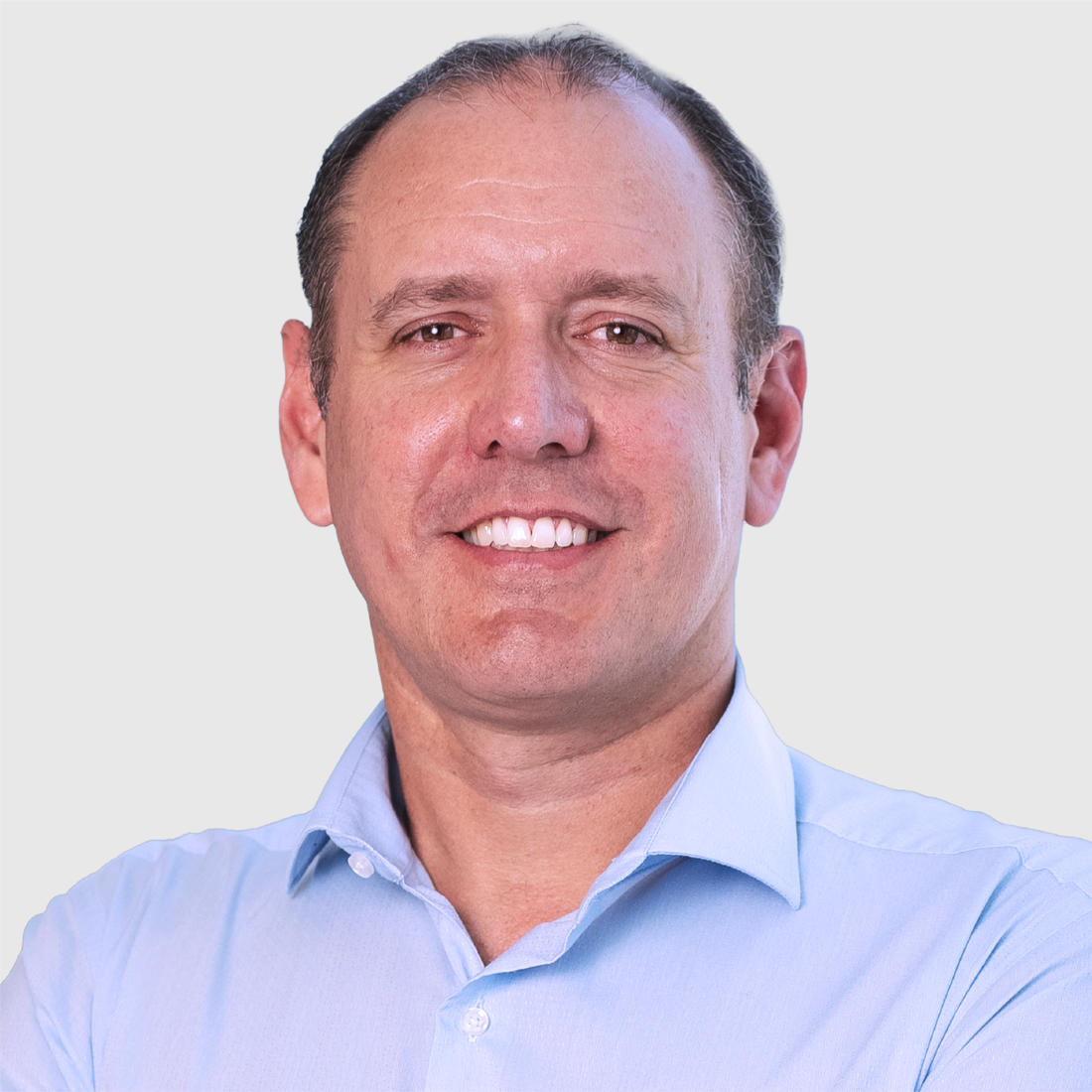 1. César Campos.png