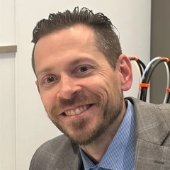Dan Dollinger Headshot