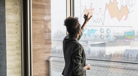 Business woman analysis some data