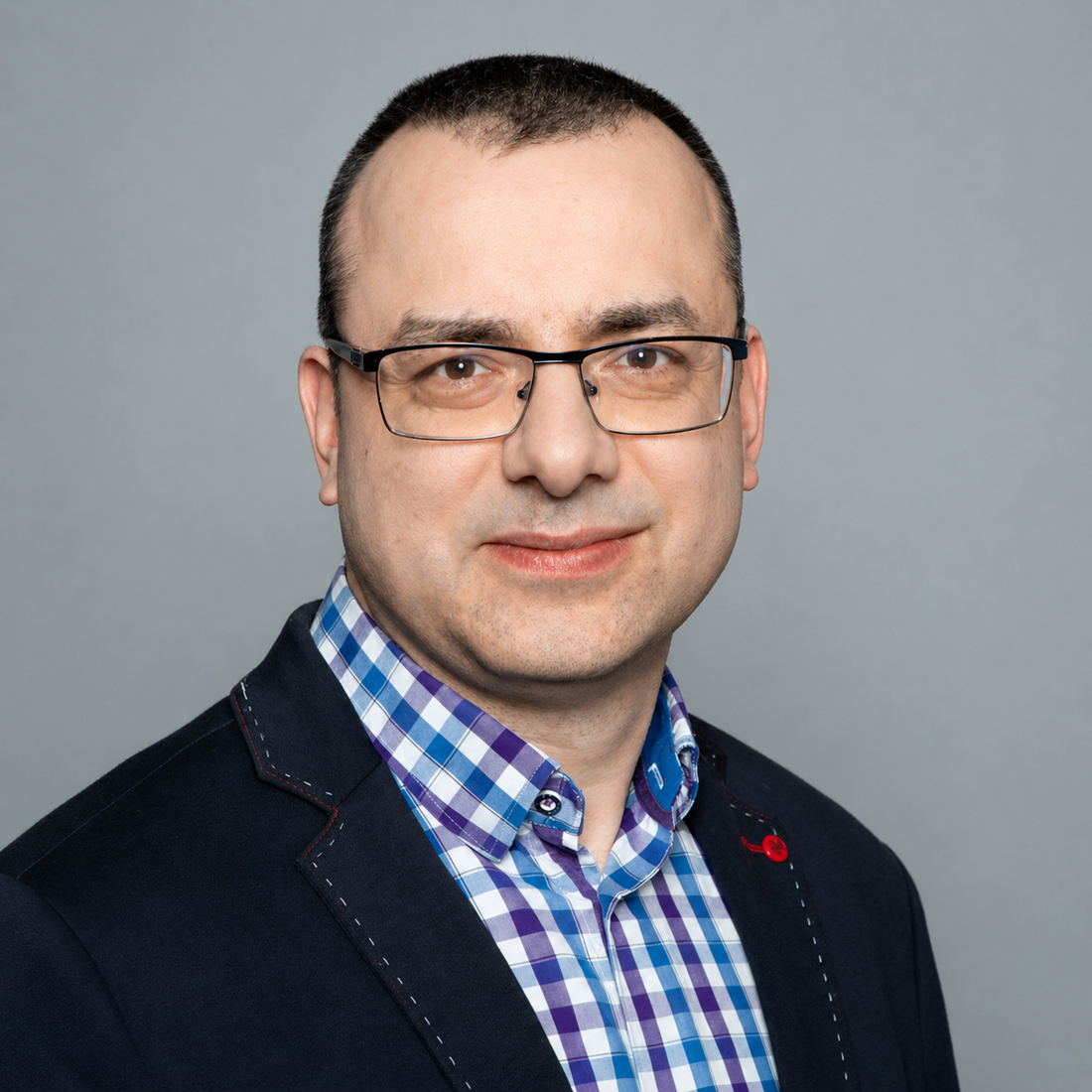 lukasz bogucki kwadrat.png