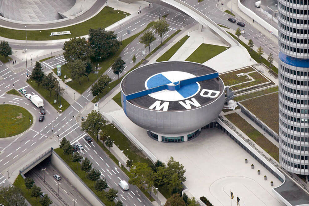 plataforma-de-ia-generativa-escalable-para-bmw-group.jpg